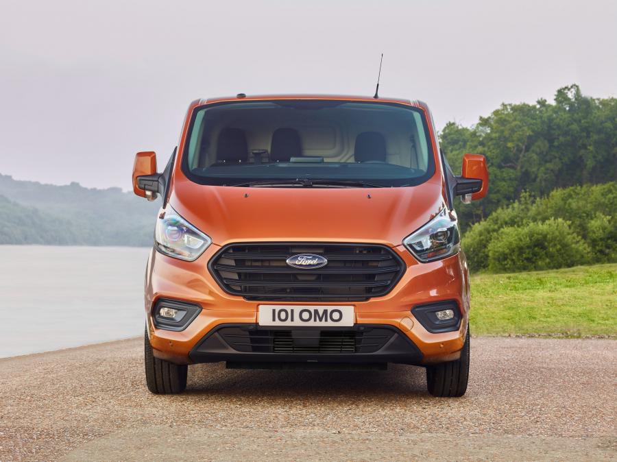  Ford Transit Custom Trend 2017 года  (WW) (фото 3 из 30)